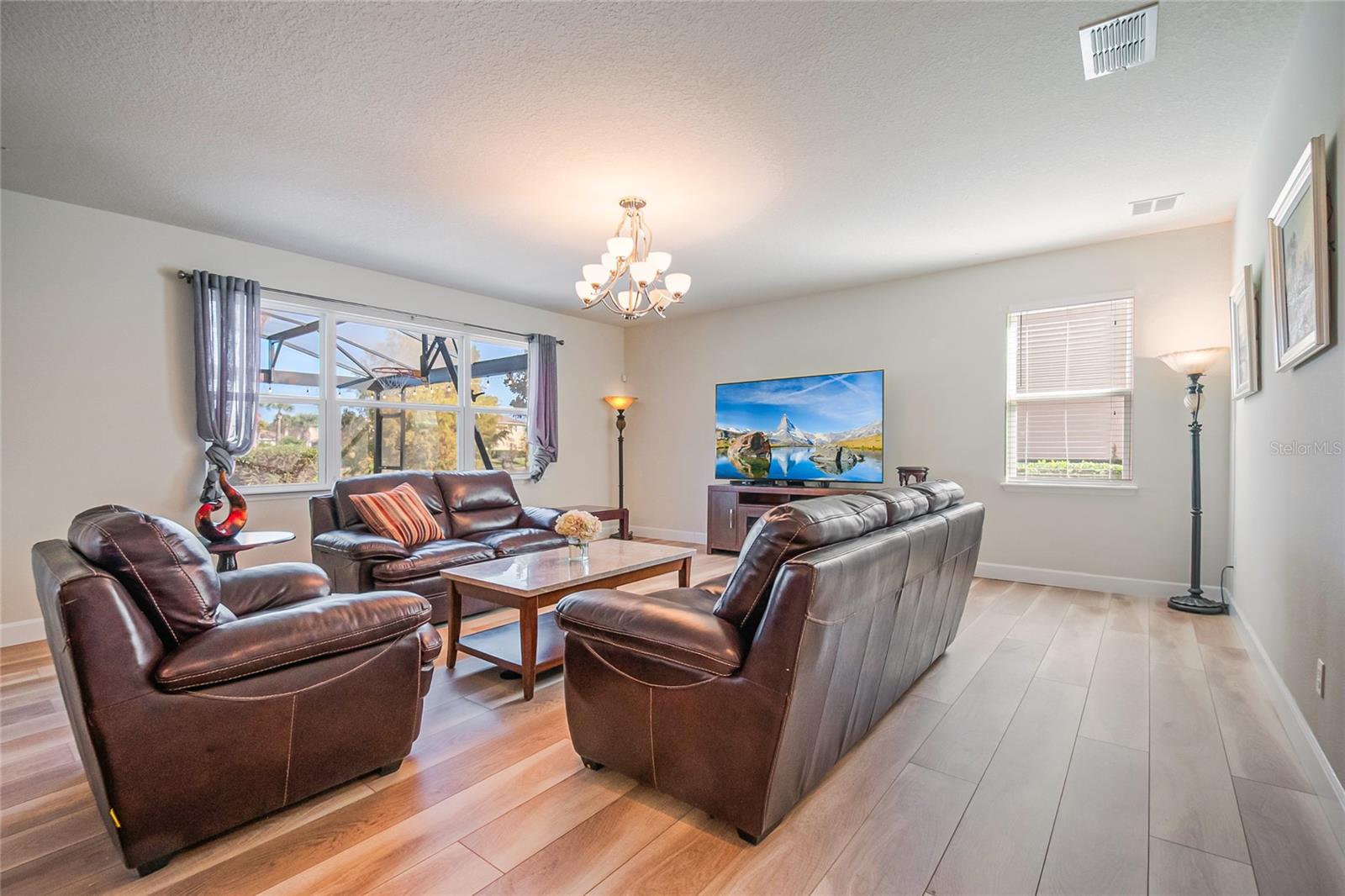 12077 ULETA LN