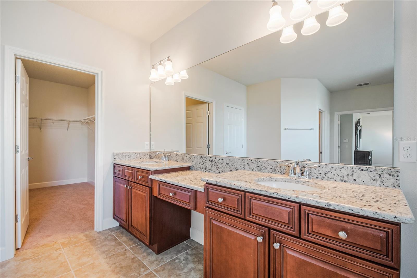 12077 ULETA LN