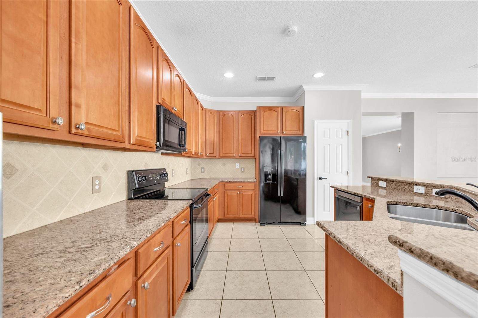 10354 STRATFORD POINTE AVE