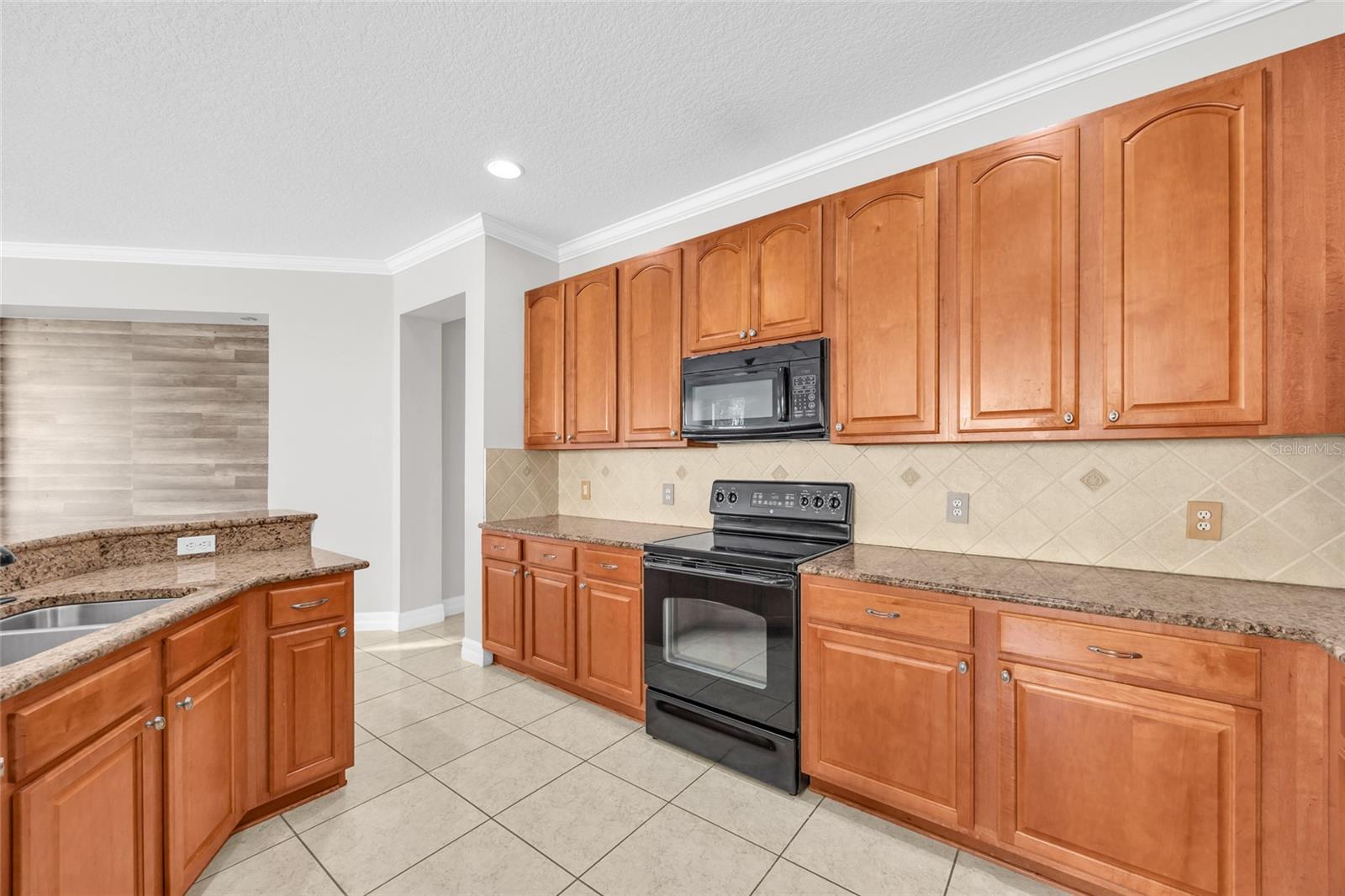 10354 STRATFORD POINTE AVE