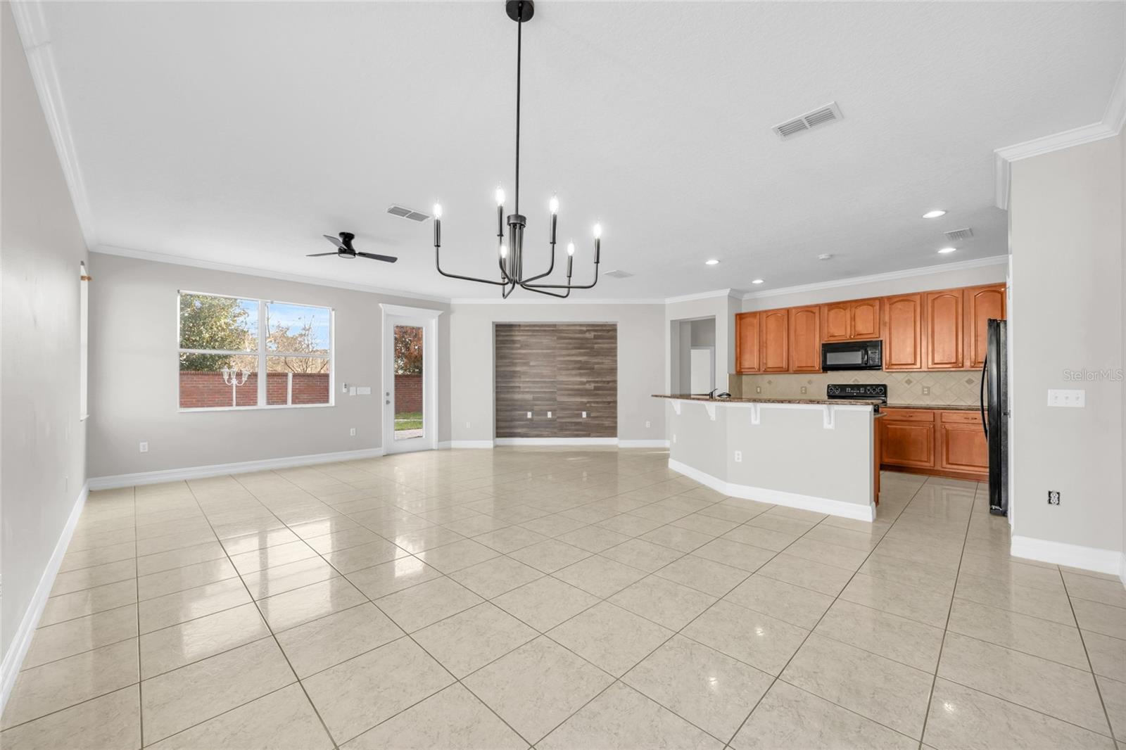 10354 STRATFORD POINTE AVE