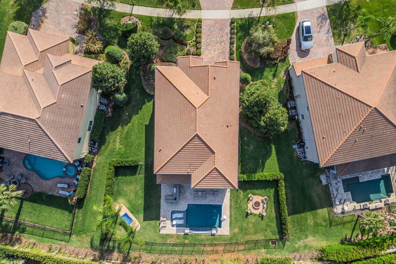 11818 FIORE DR