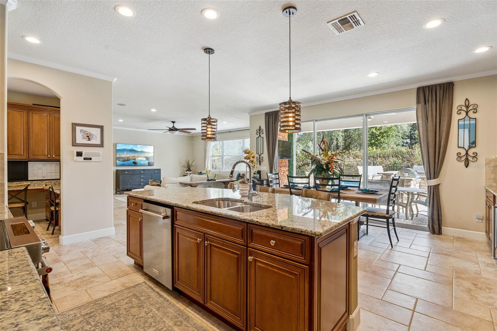 11818 FIORE DR
