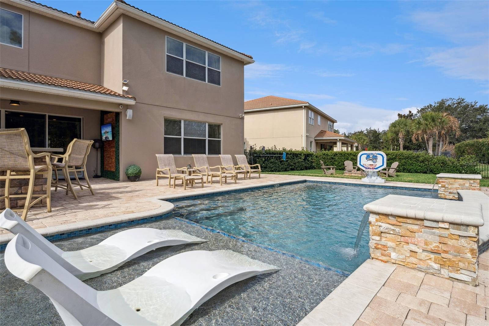 11818 FIORE DR