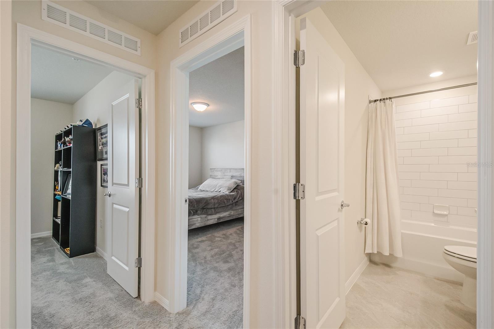 6938 REVERIE PARK AVE