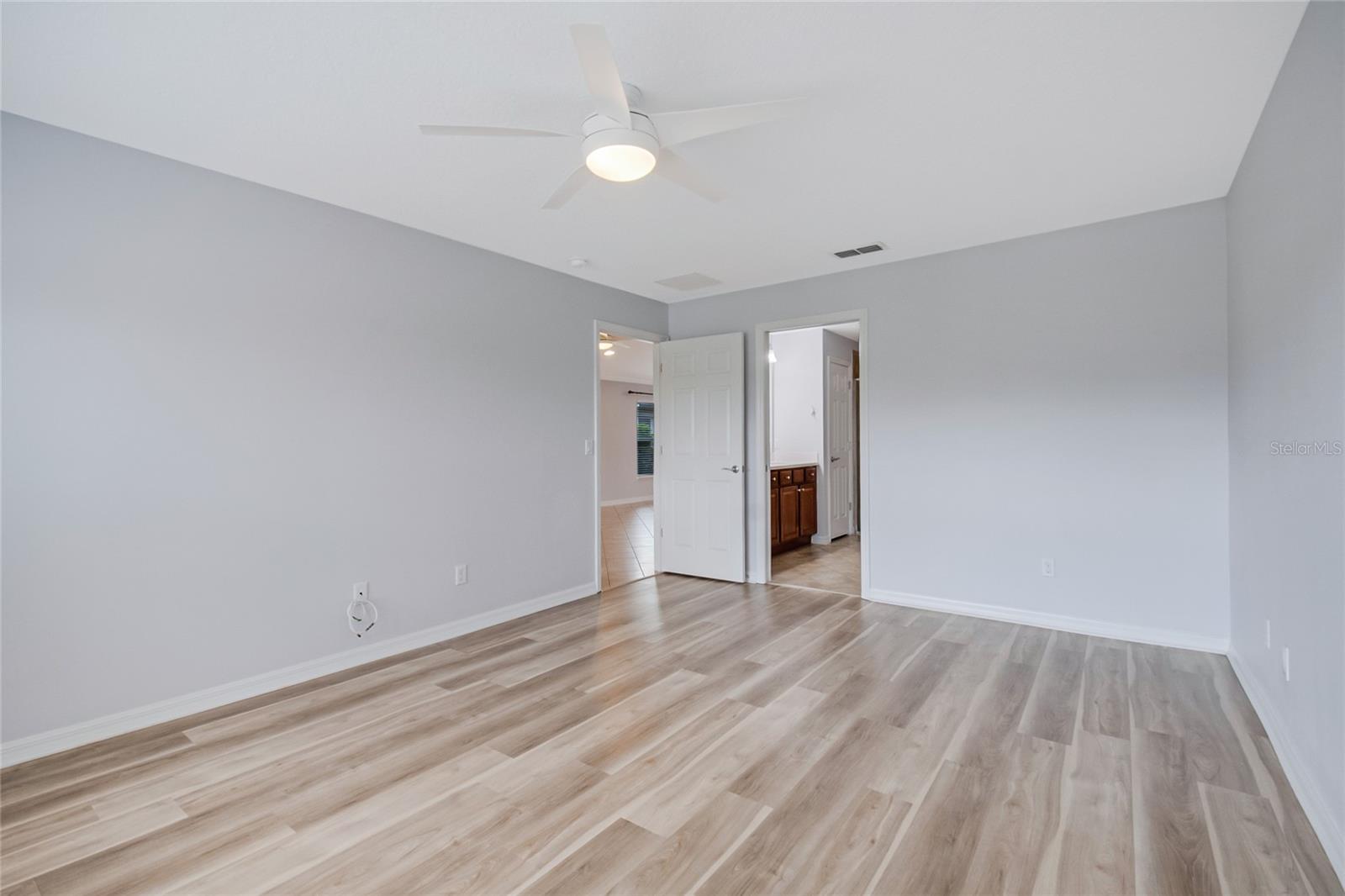 12126 TRIPLETAIL LN