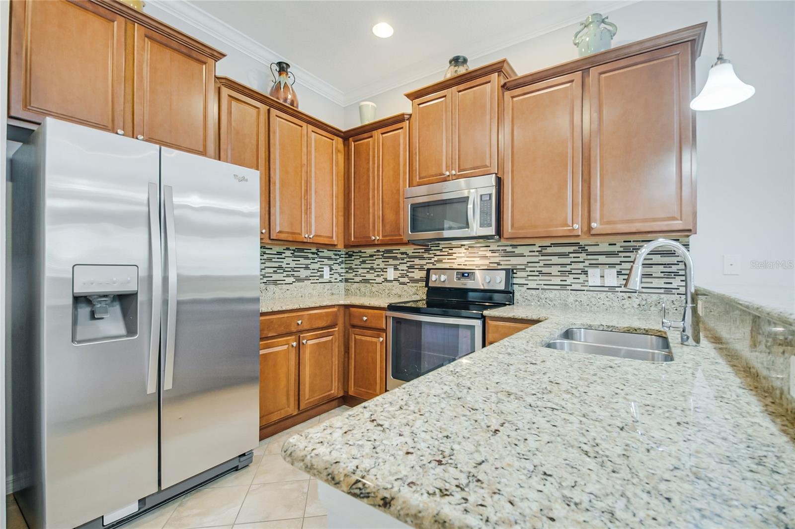 12126 TRIPLETAIL LN