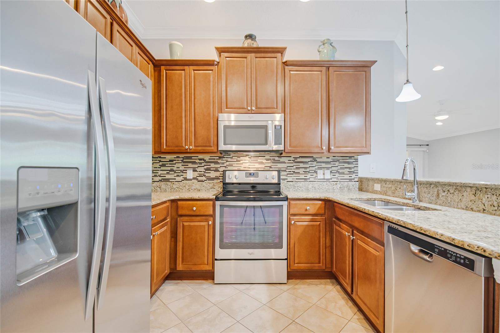 12126 TRIPLETAIL LN