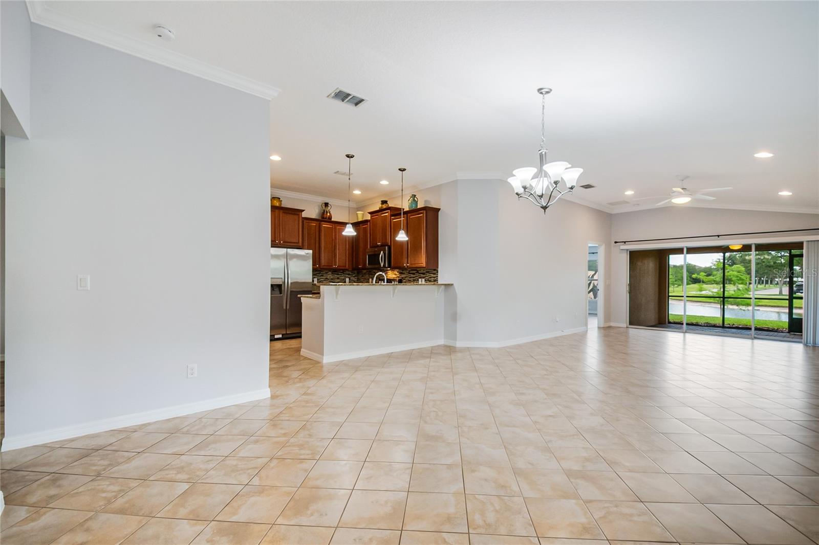 12126 TRIPLETAIL LN