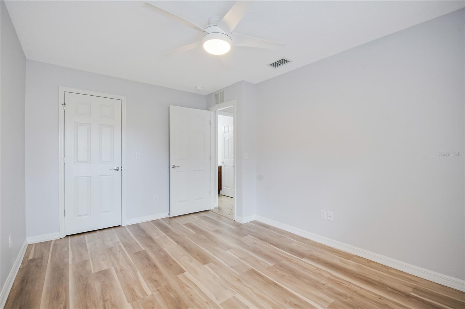 12126 TRIPLETAIL LN