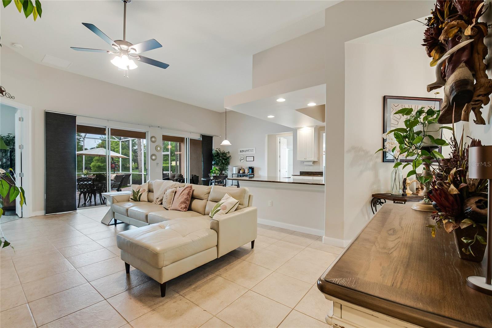 12180 OBELIA LN