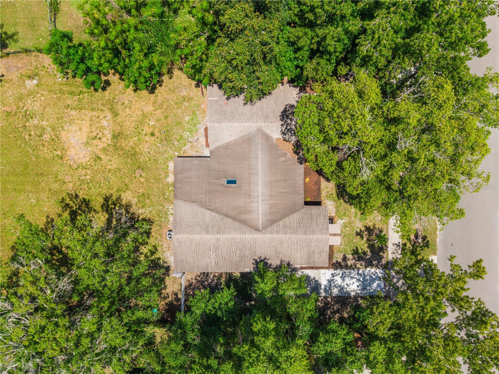 842 DENNIS AVE