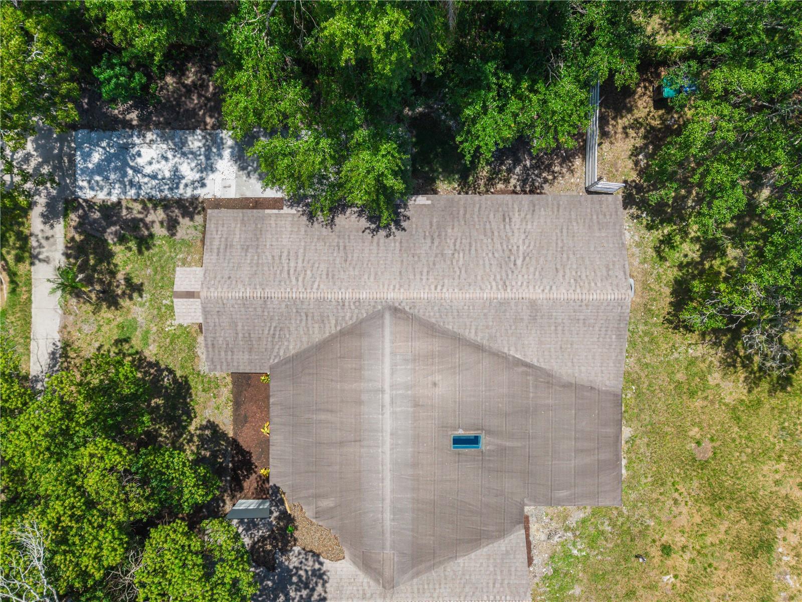 842 DENNIS AVE