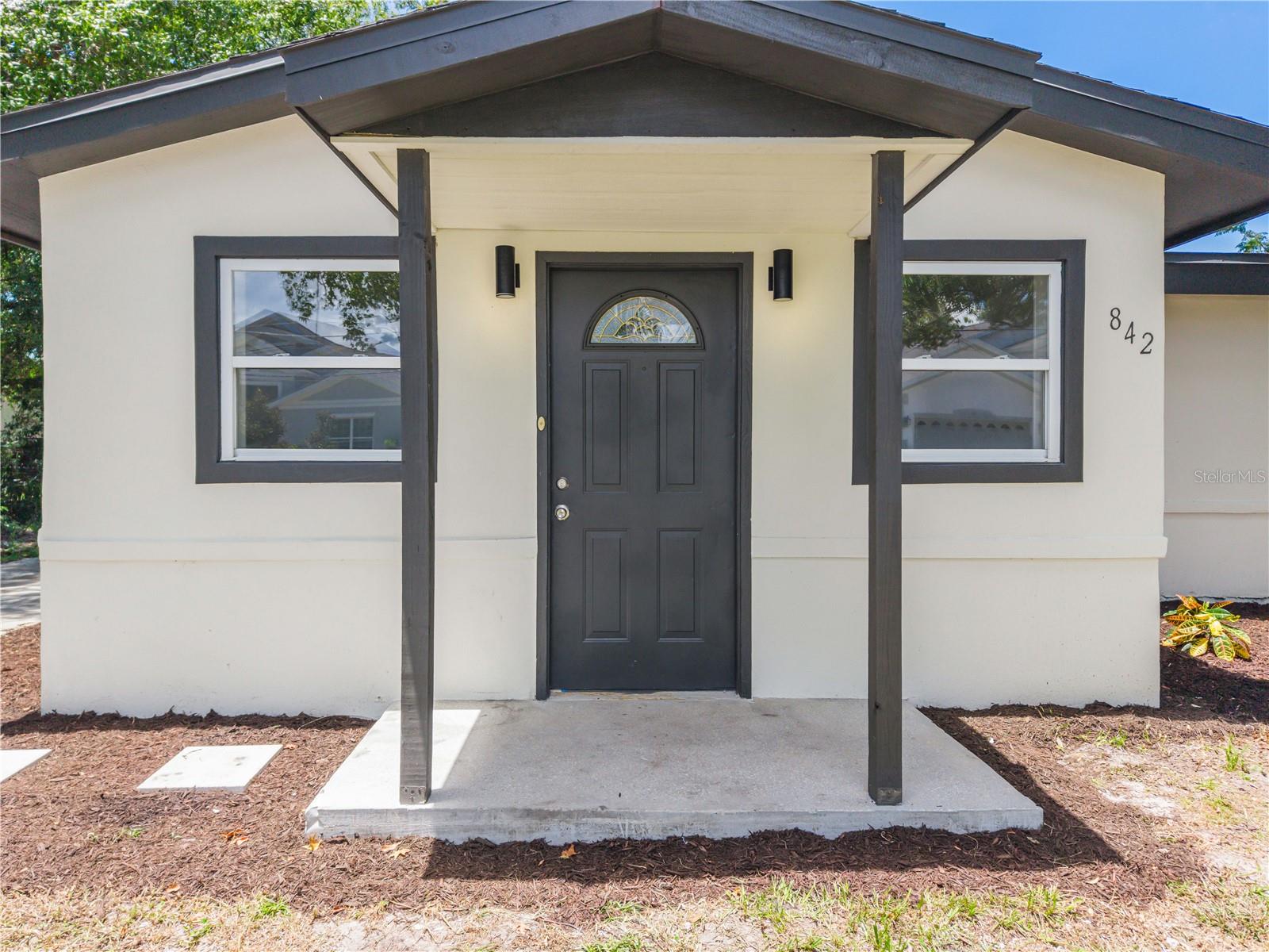 842 DENNIS AVE