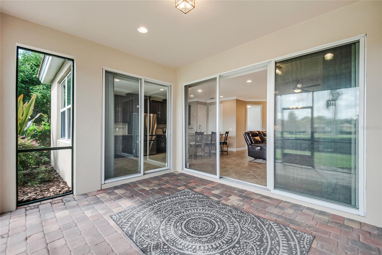 11905 AUTUMN FERN LN