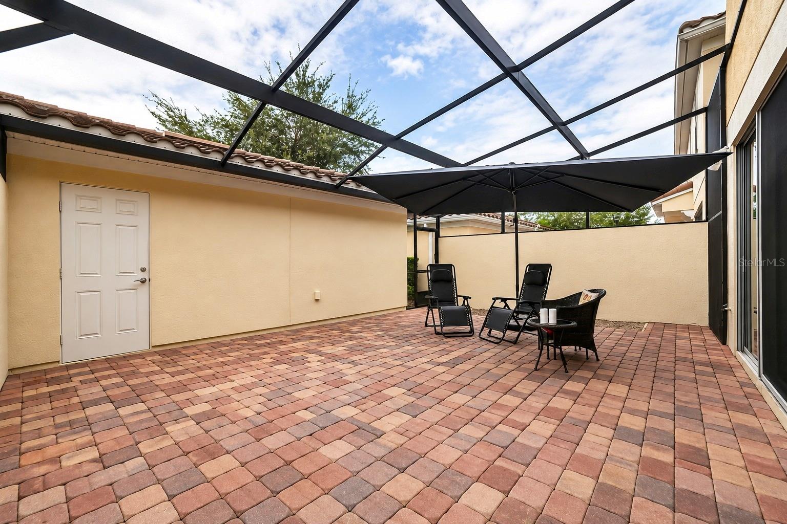 12129 BREDA LN