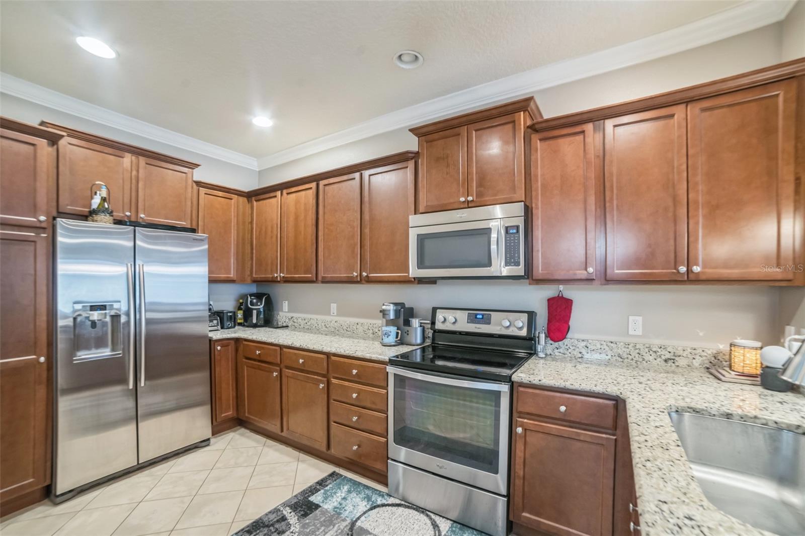12129 BREDA LN