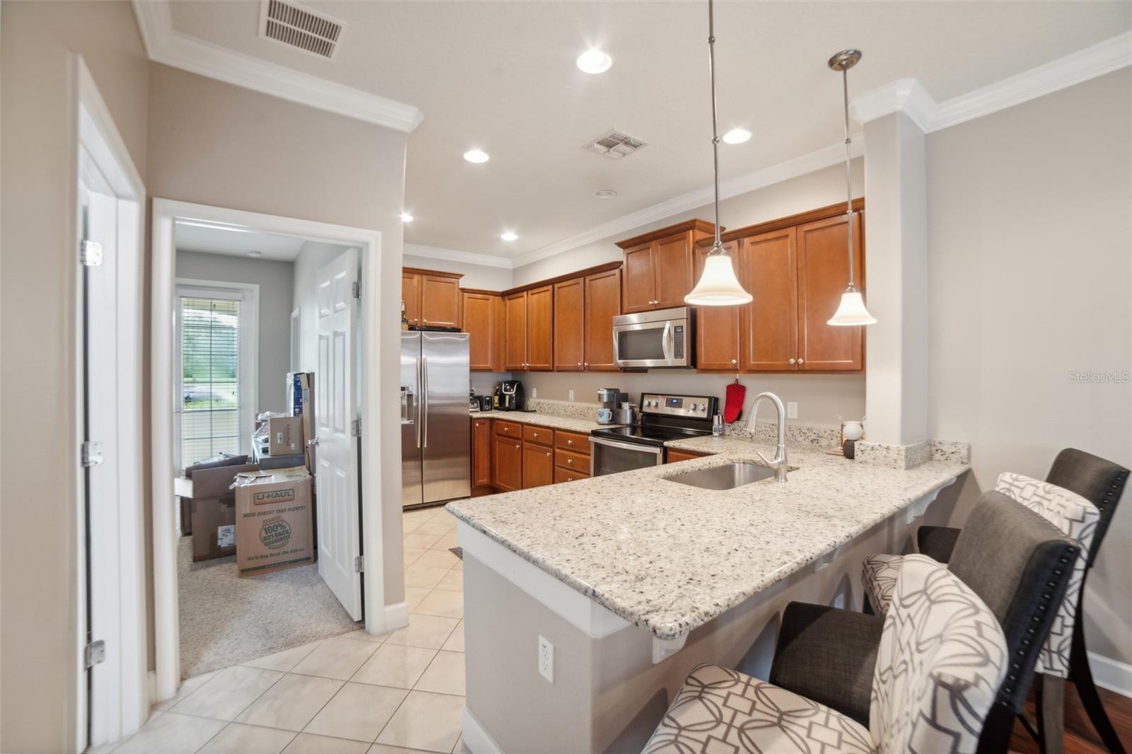 12129 BREDA LN