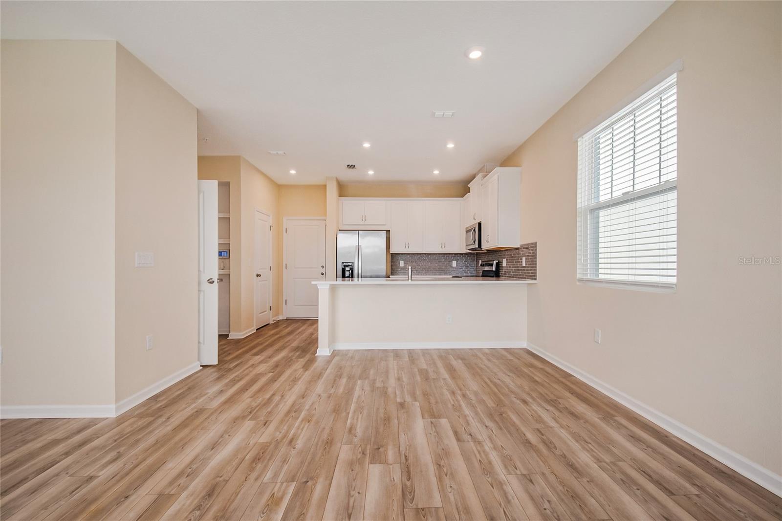 7774 CLOVE HITCH WAY