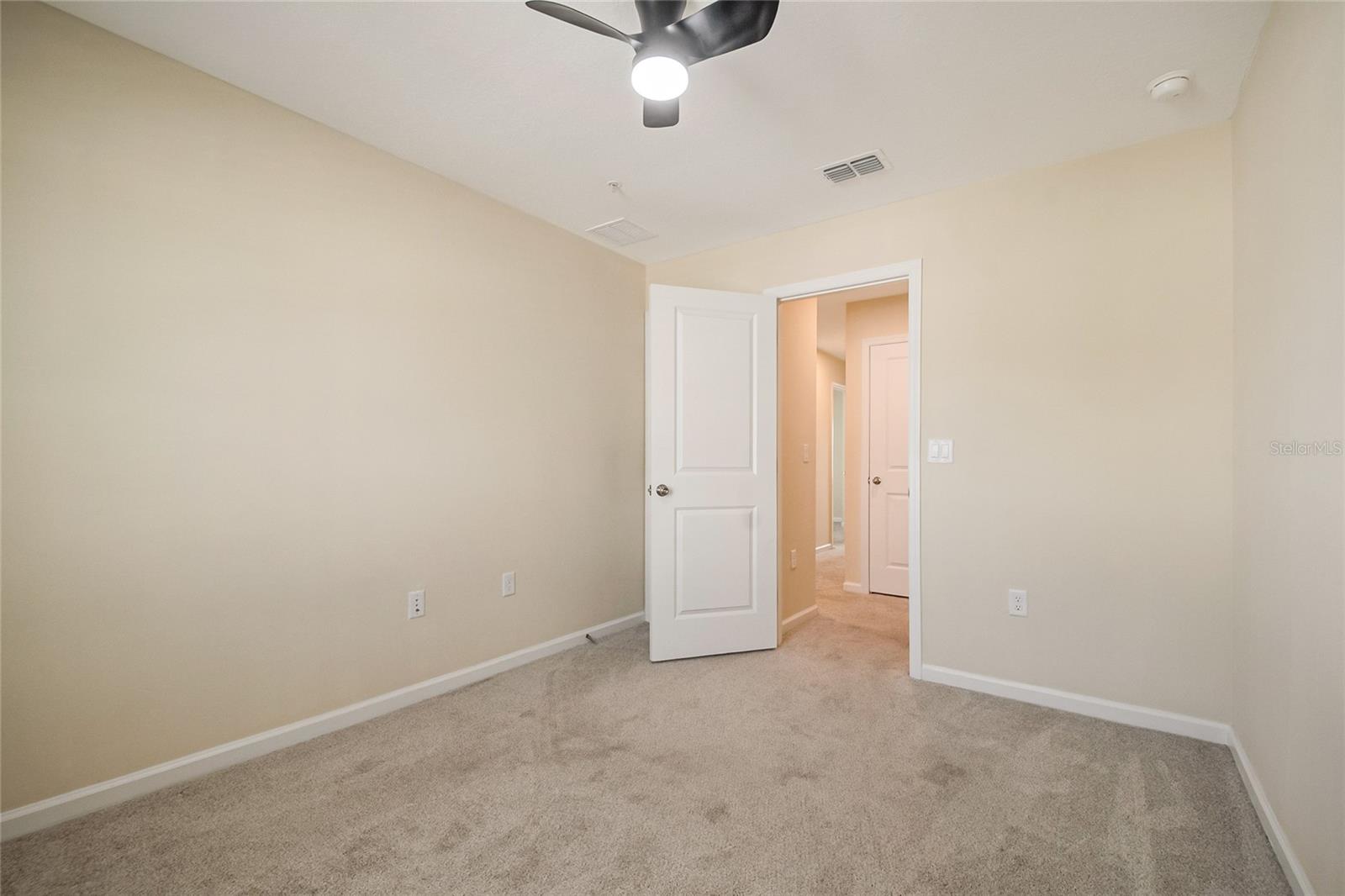 7774 CLOVE HITCH WAY