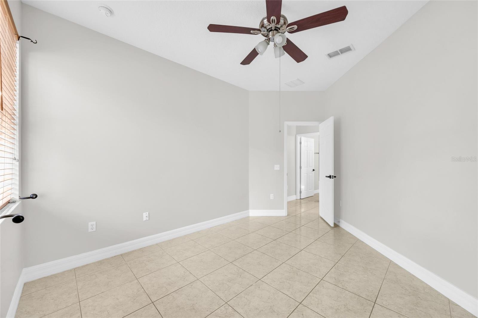 10354 STRATFORD POINTE AVE