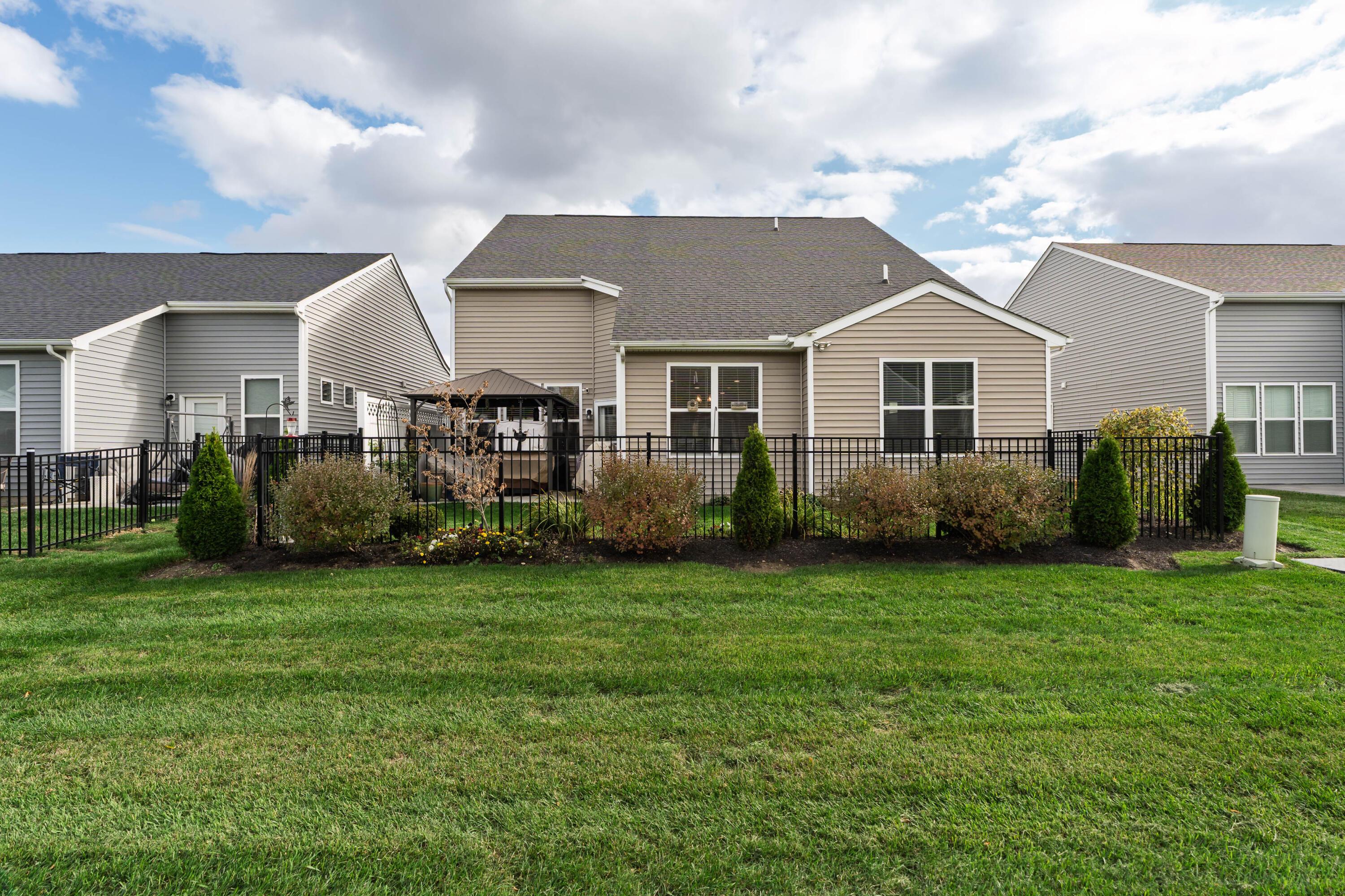 6674 Cat Singer Circle South, Hilliard