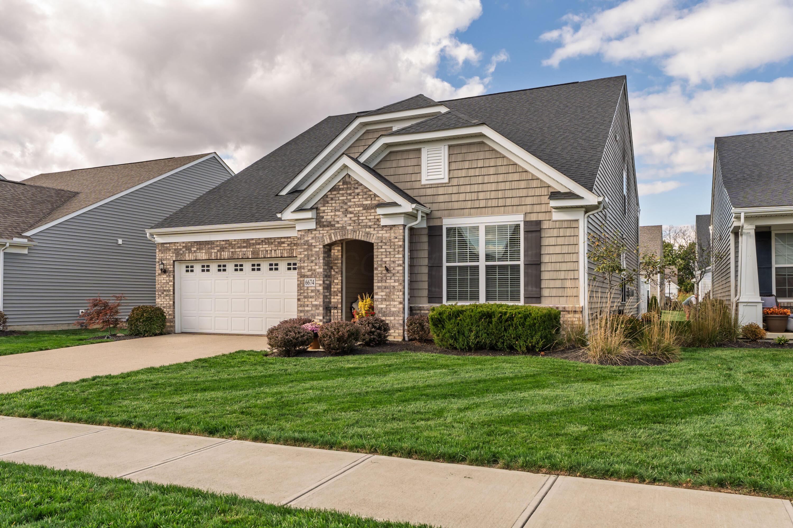 6674 Cat Singer Circle South, Hilliard