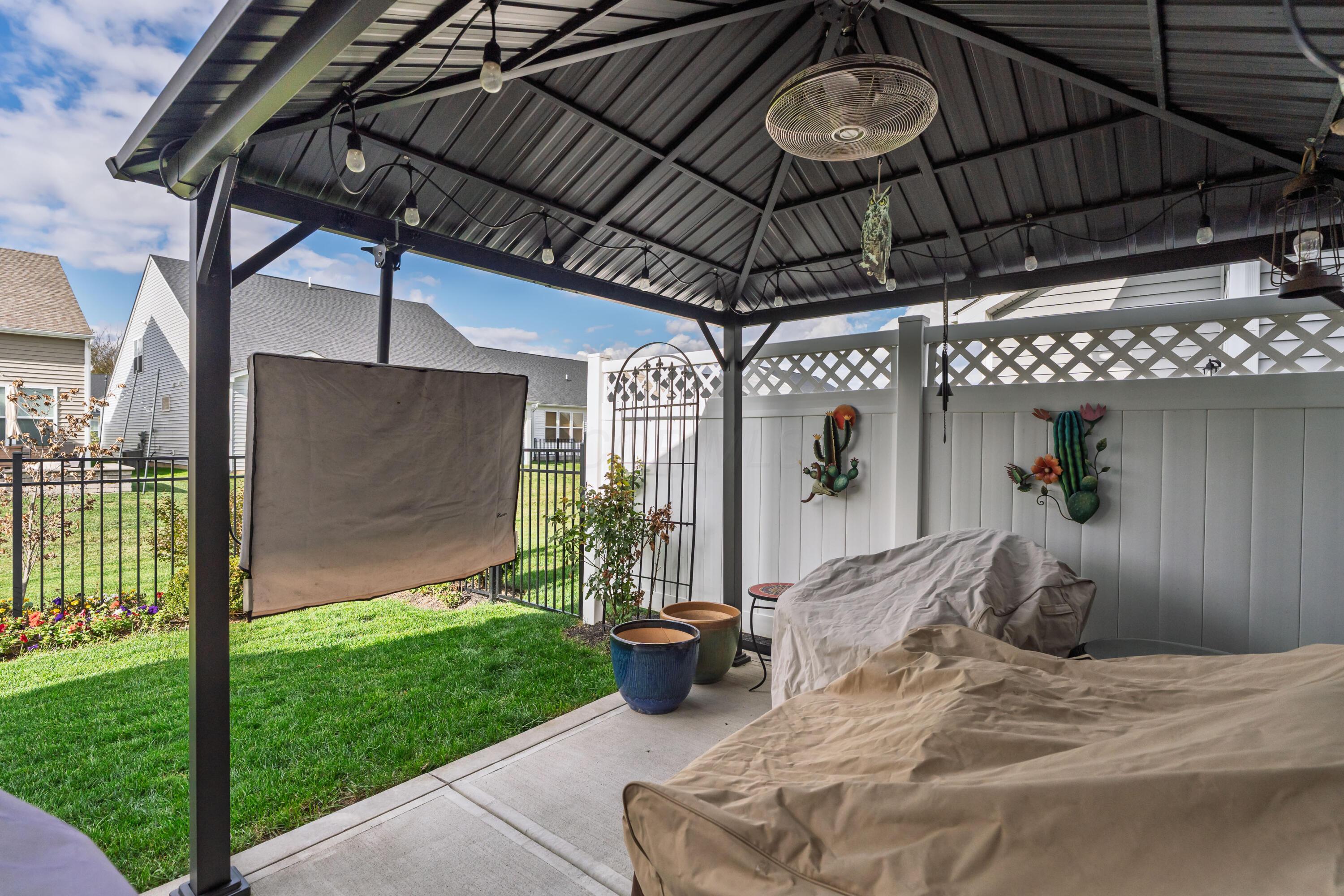 6674 Cat Singer Circle South, Hilliard