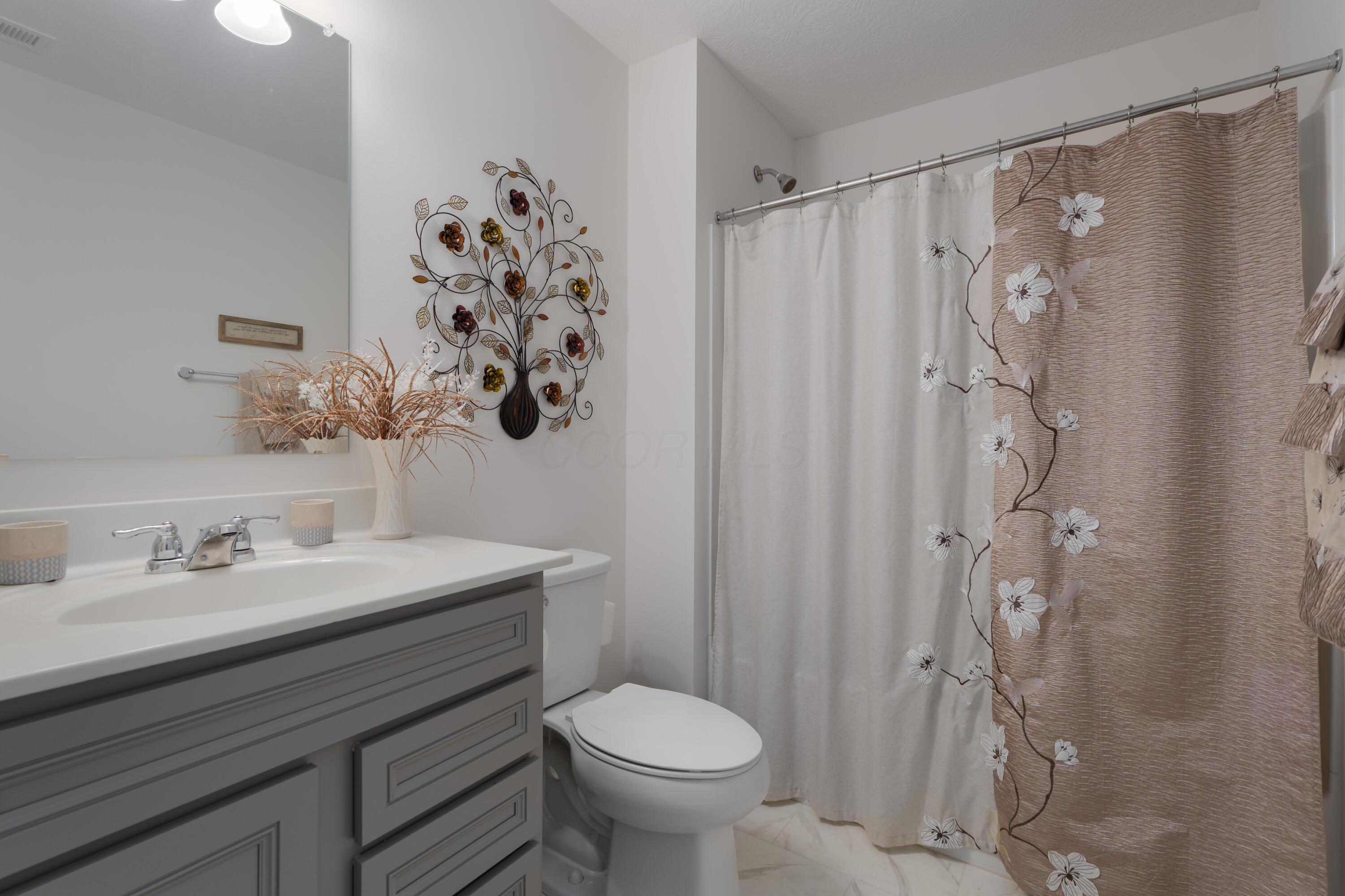 6674 Cat Singer Circle South, Hilliard