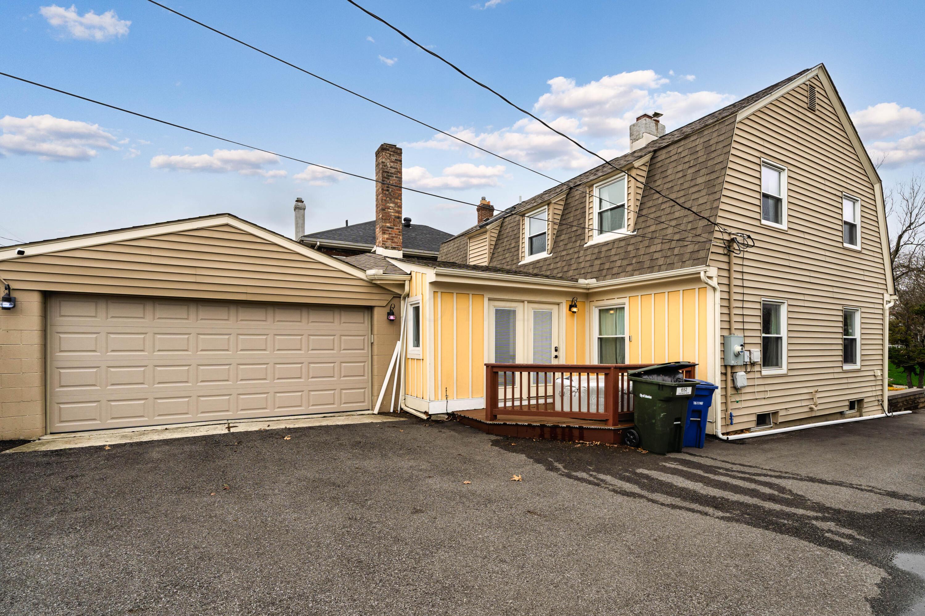 652 Eastmoor Boulevard