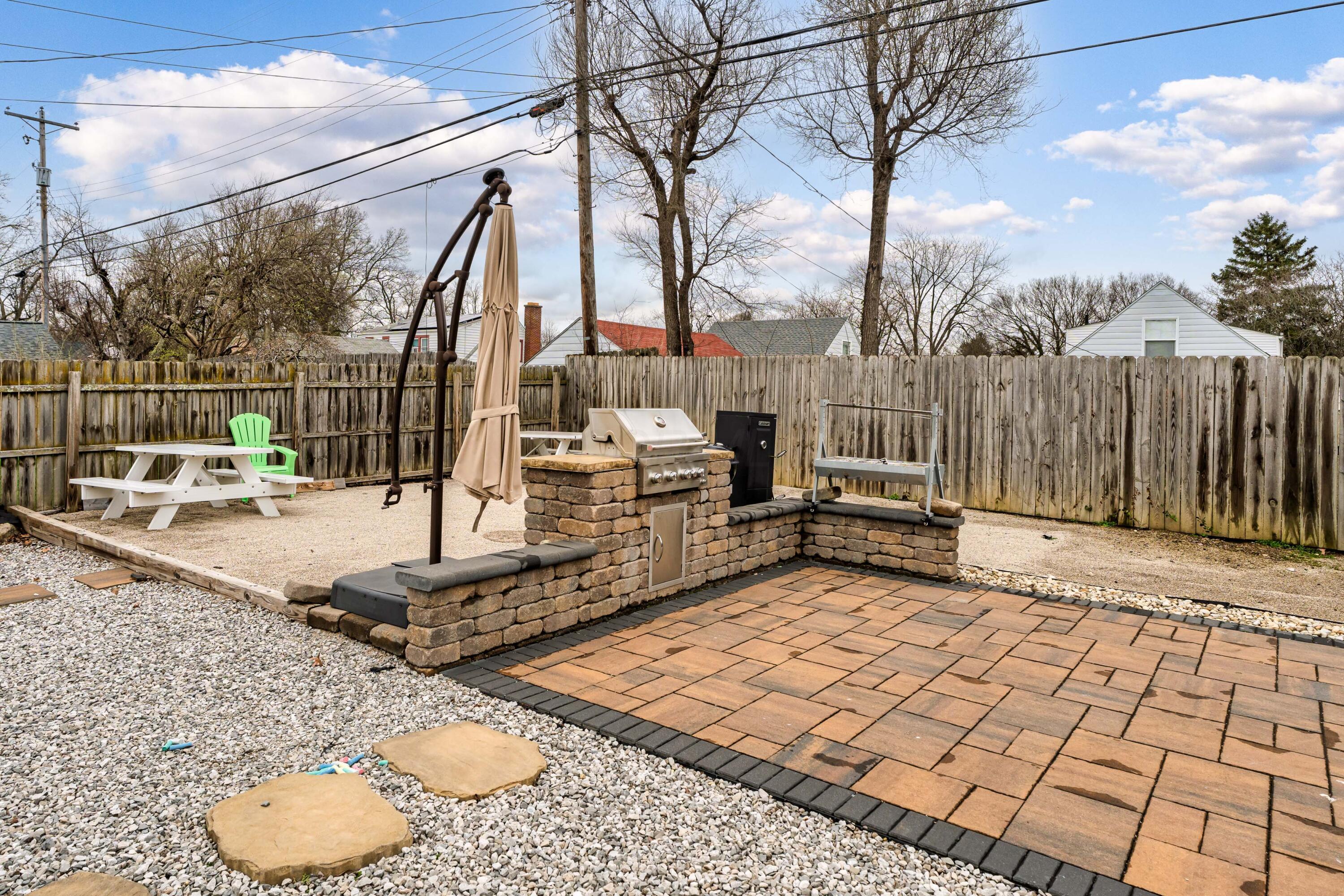 652 Eastmoor Boulevard