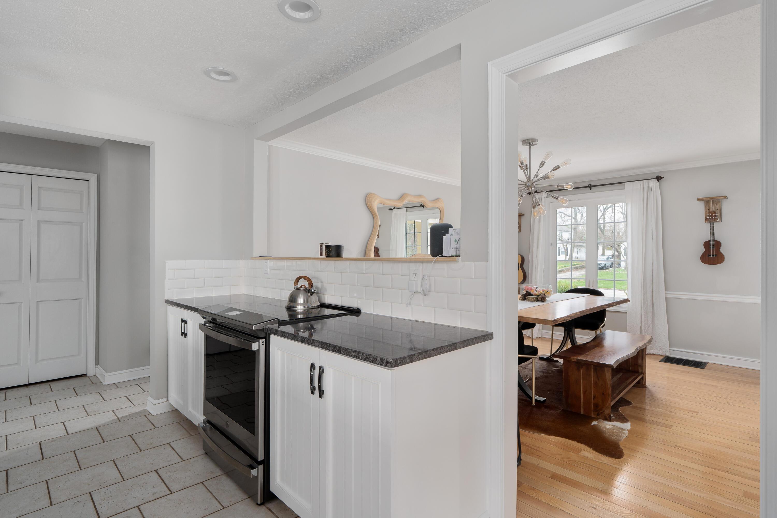 652 Eastmoor Boulevard