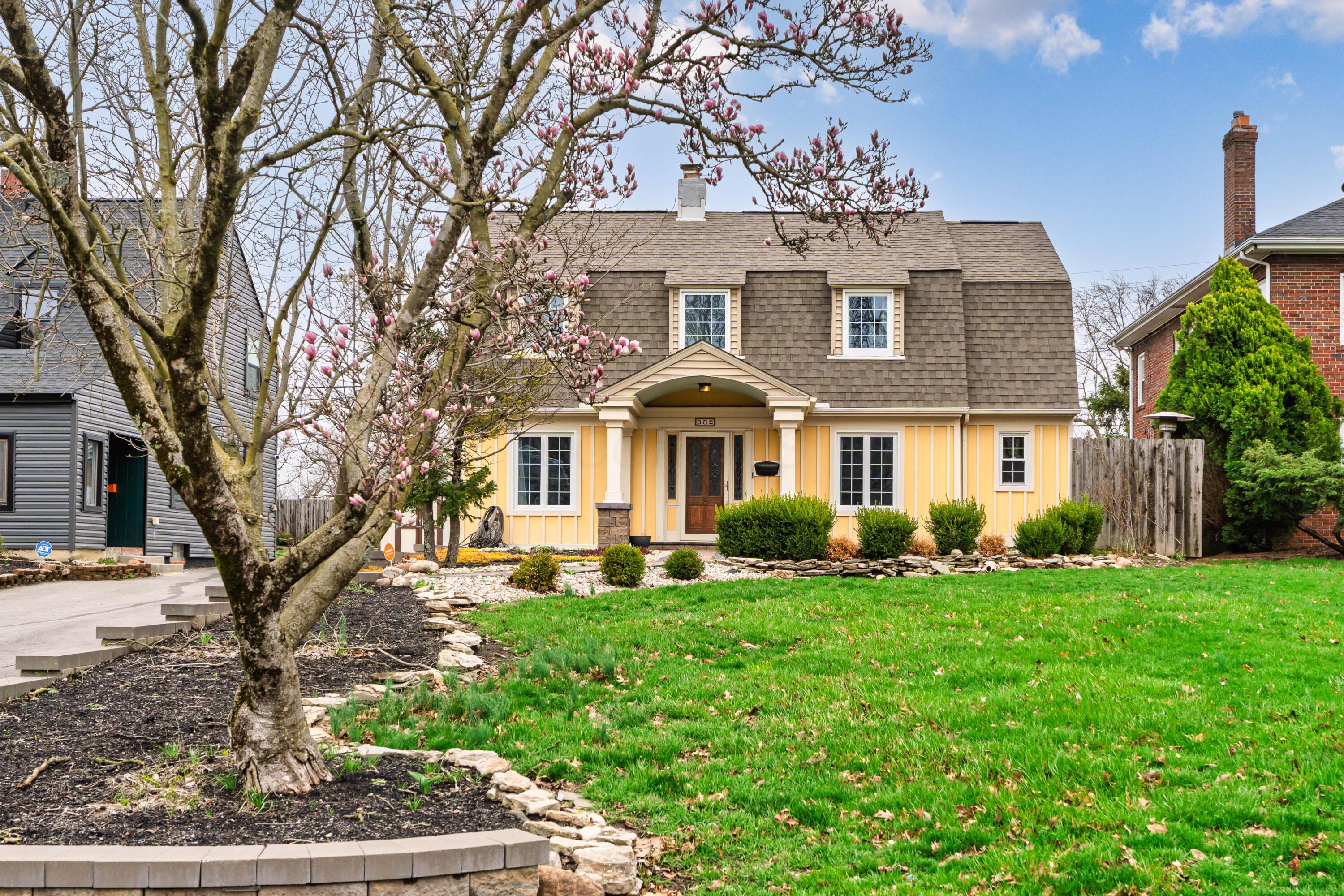 652 Eastmoor Boulevard