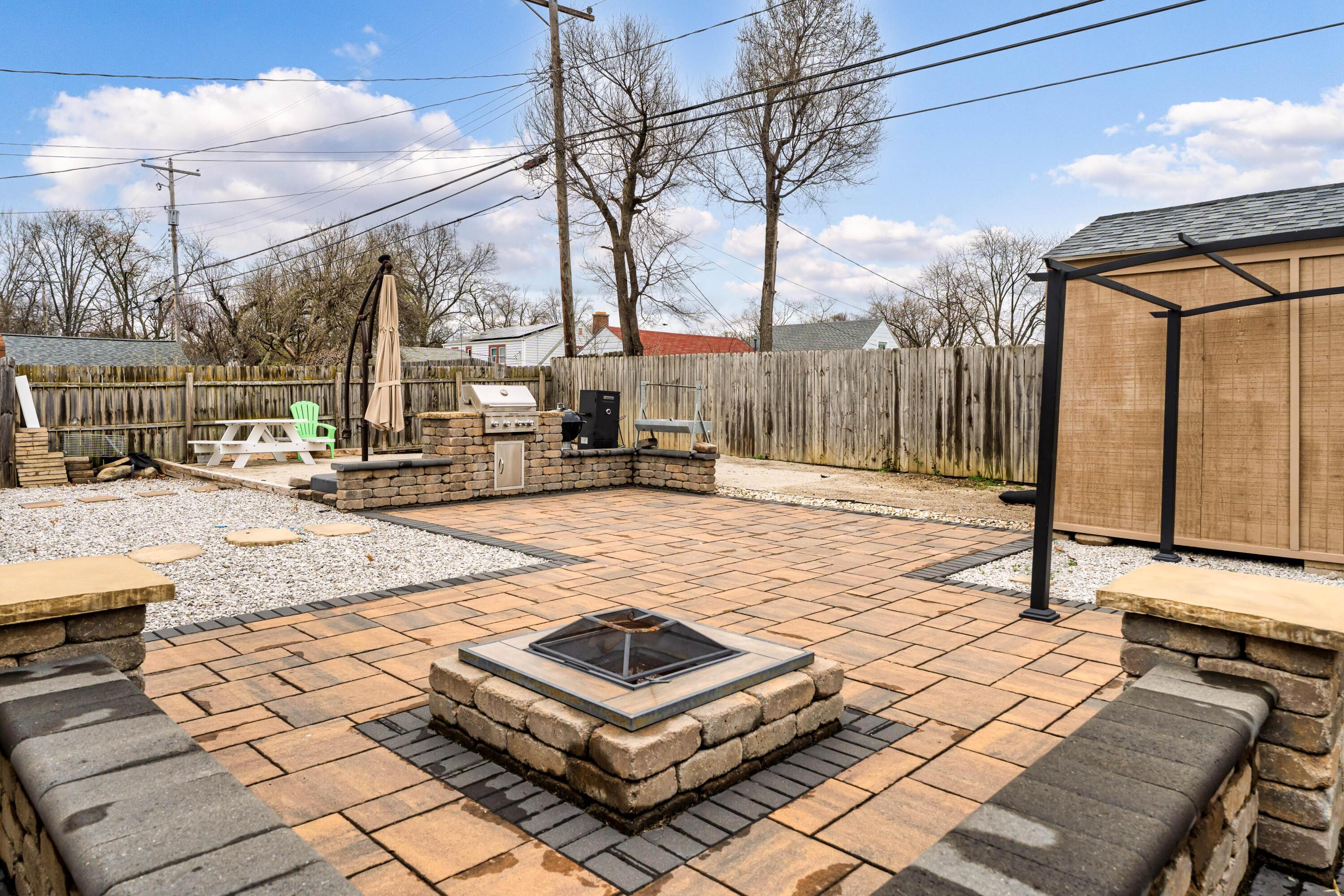 652 Eastmoor Boulevard