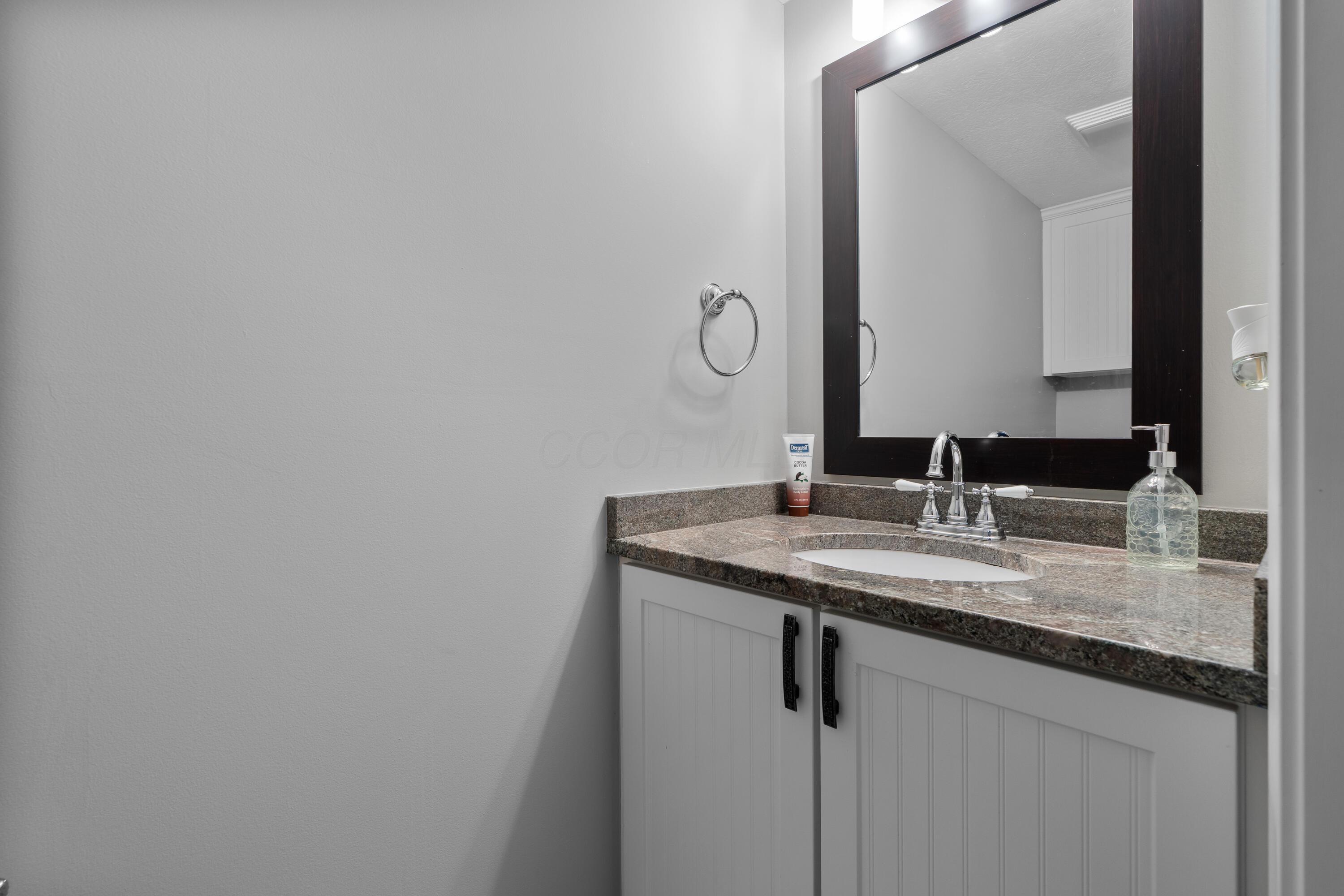 652 Eastmoor Boulevard