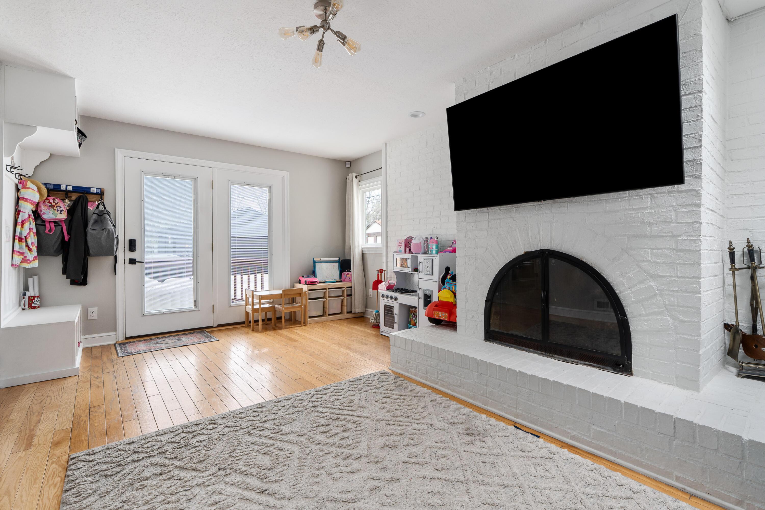 652 Eastmoor Boulevard