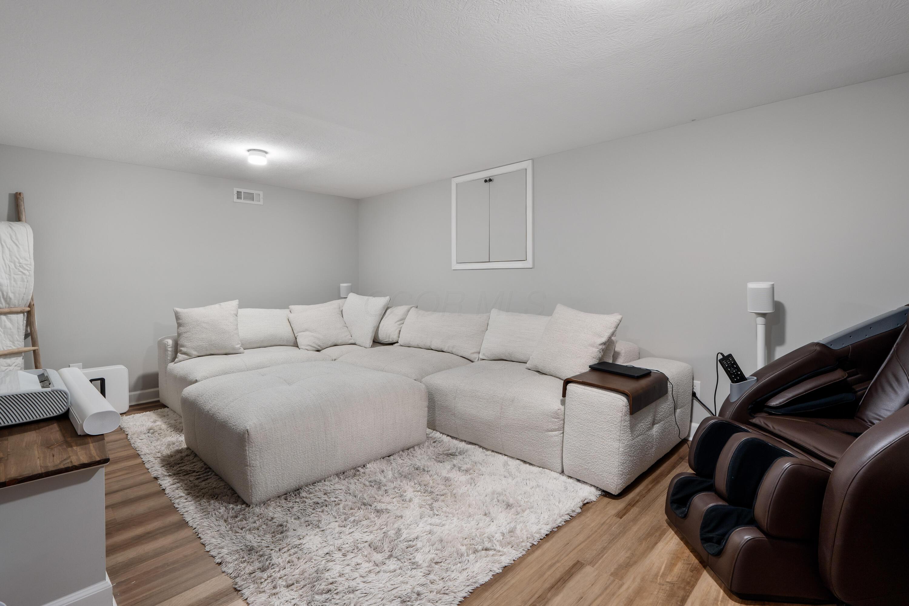 652 Eastmoor Boulevard