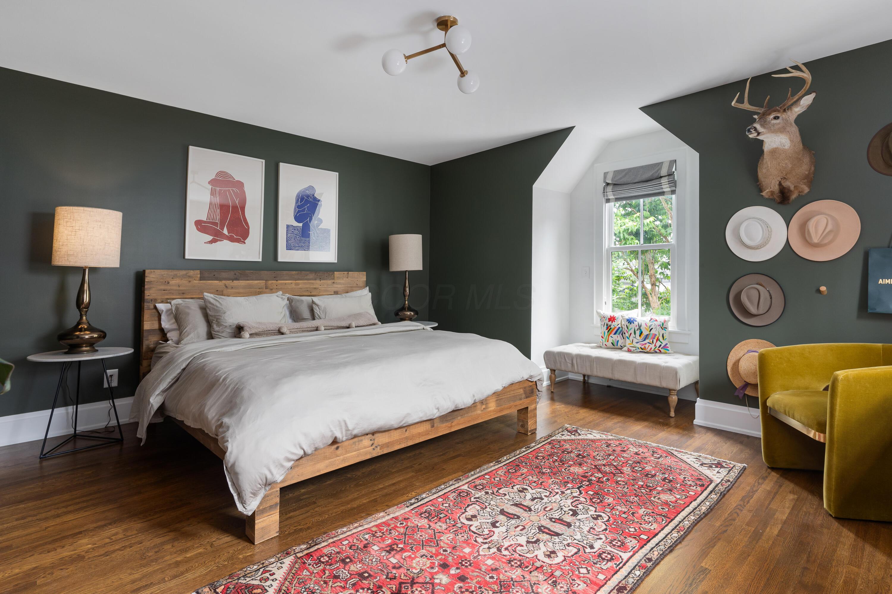 564 S 6th Street