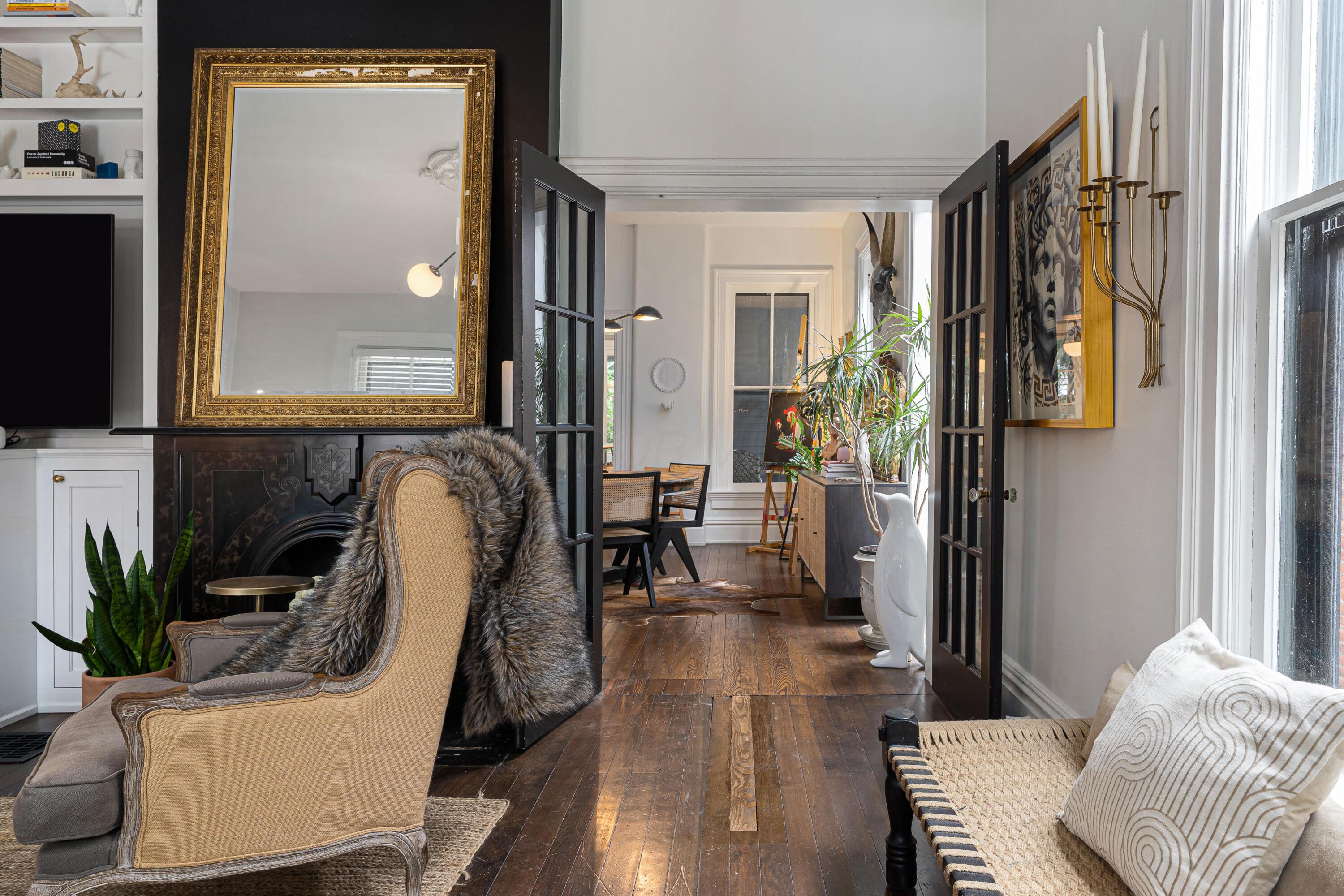 564 S 6th Street