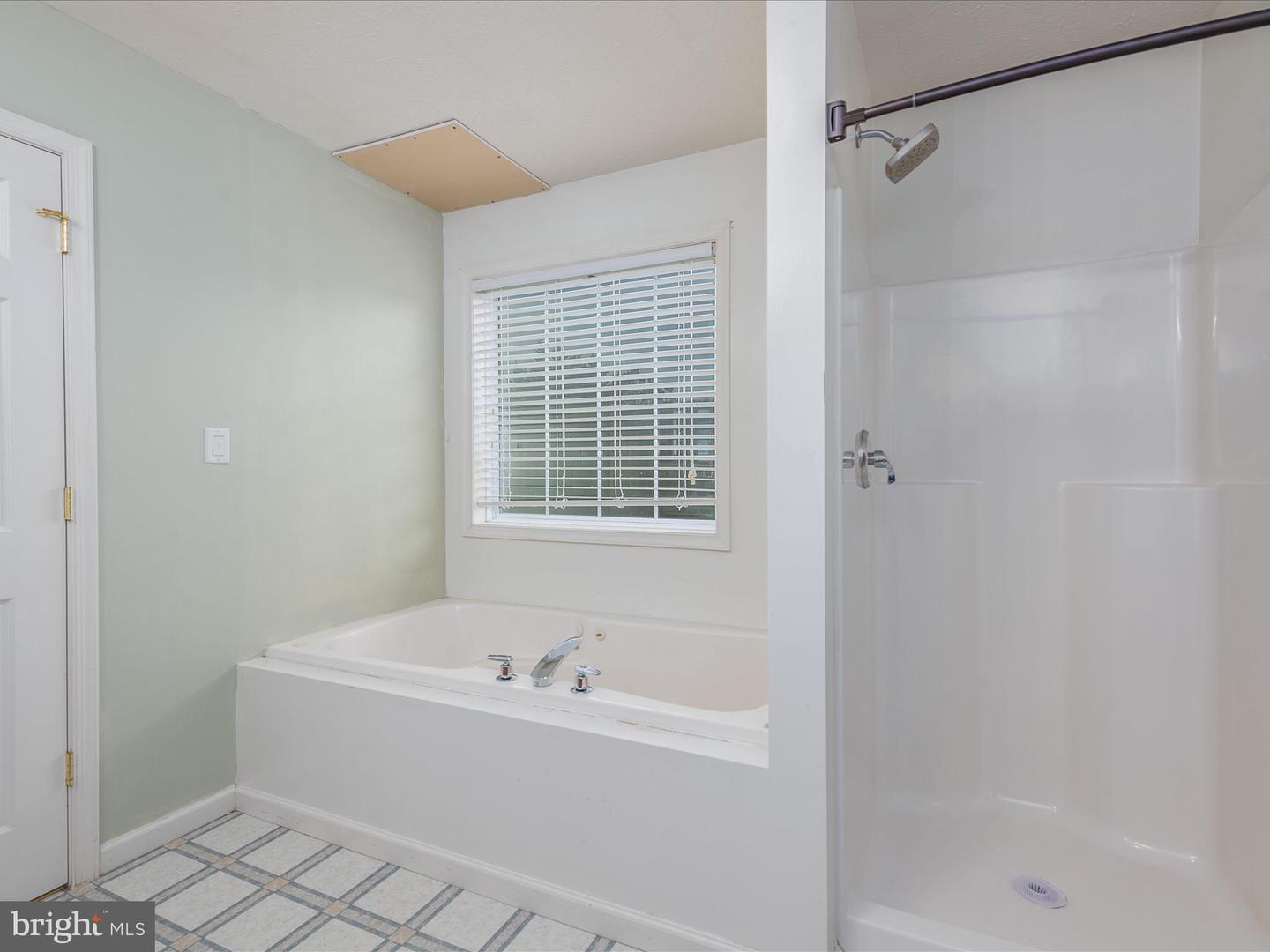 157 Riviera Dr