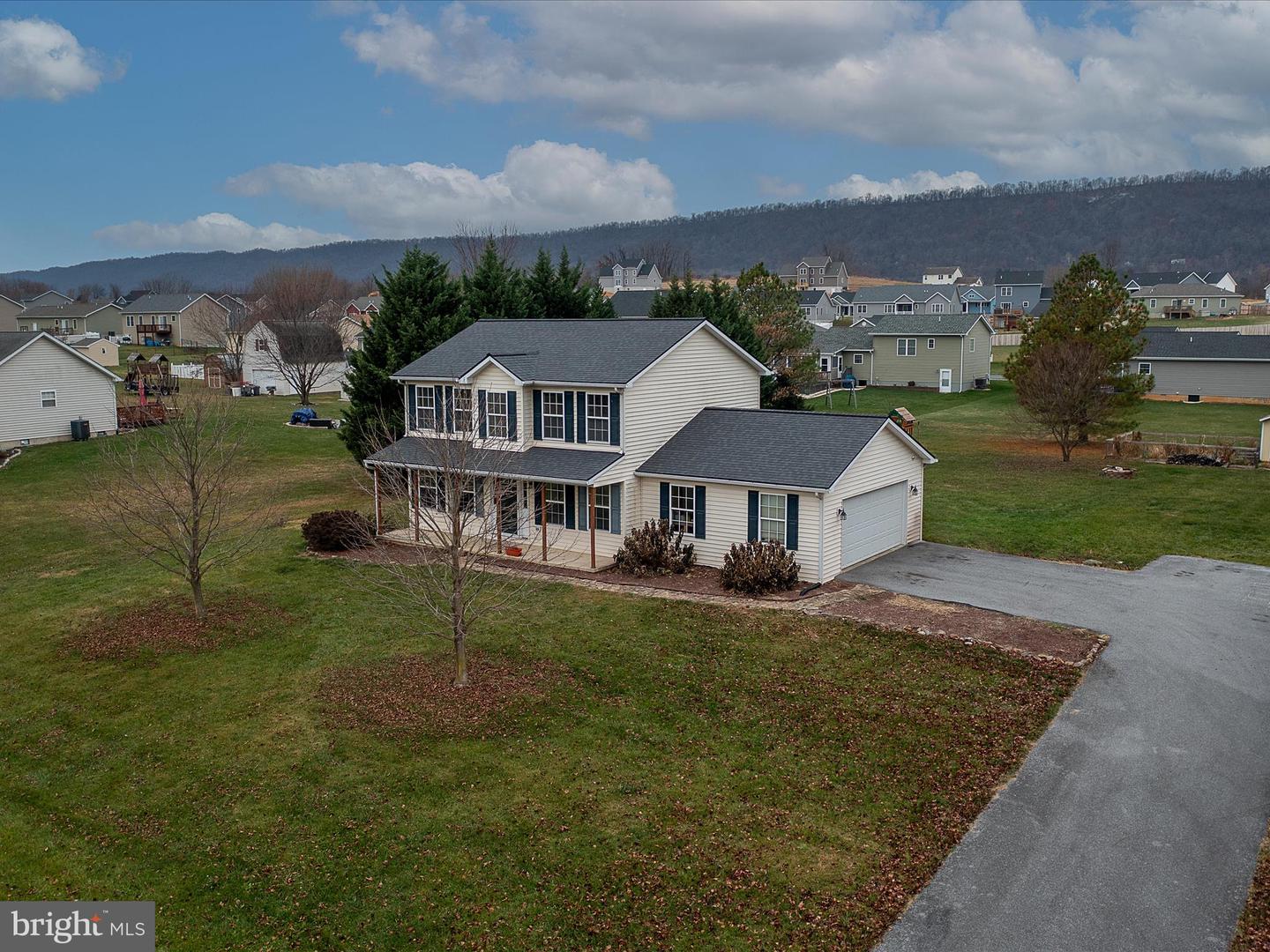 157 Riviera Dr