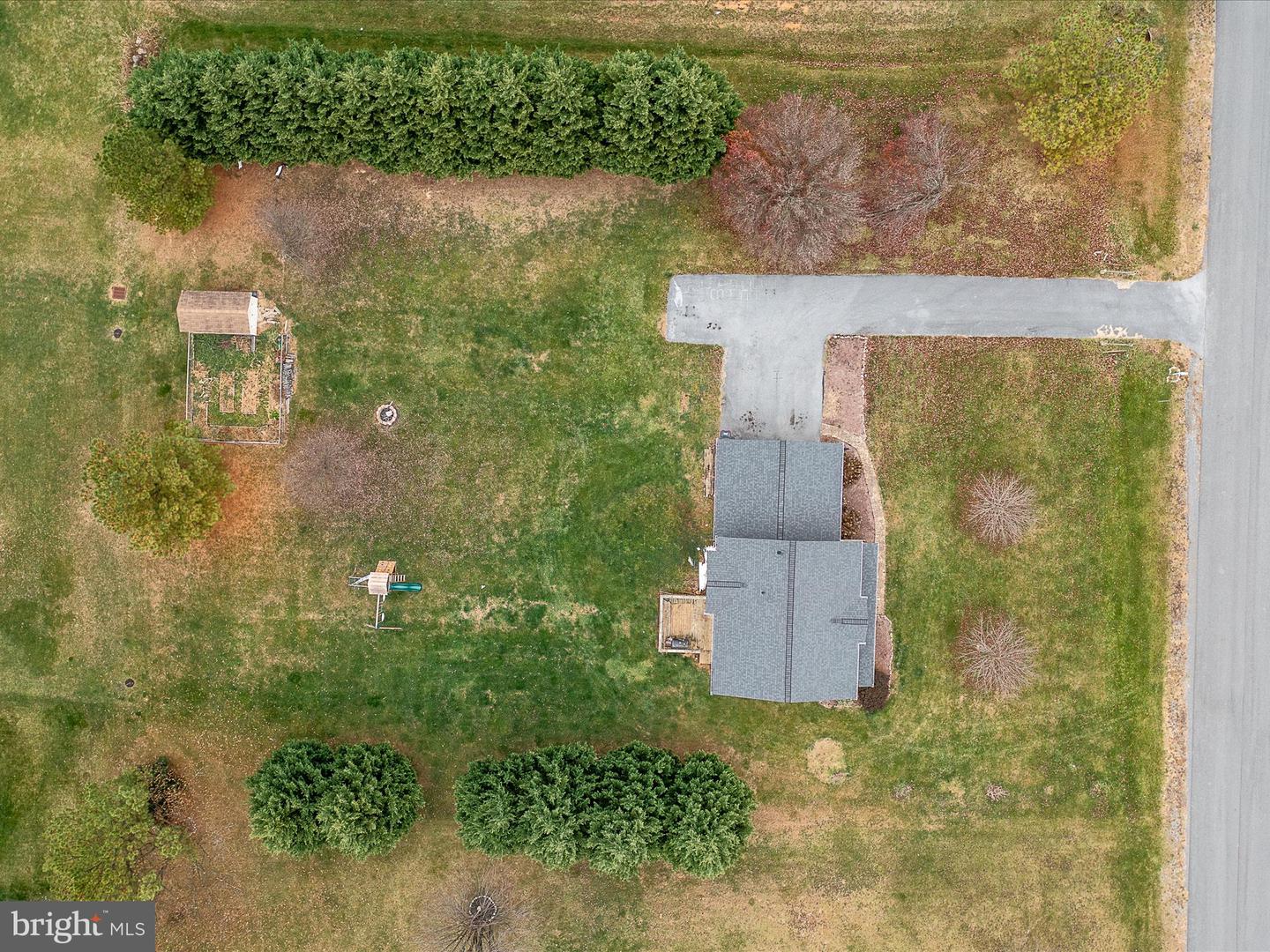 157 Riviera Dr