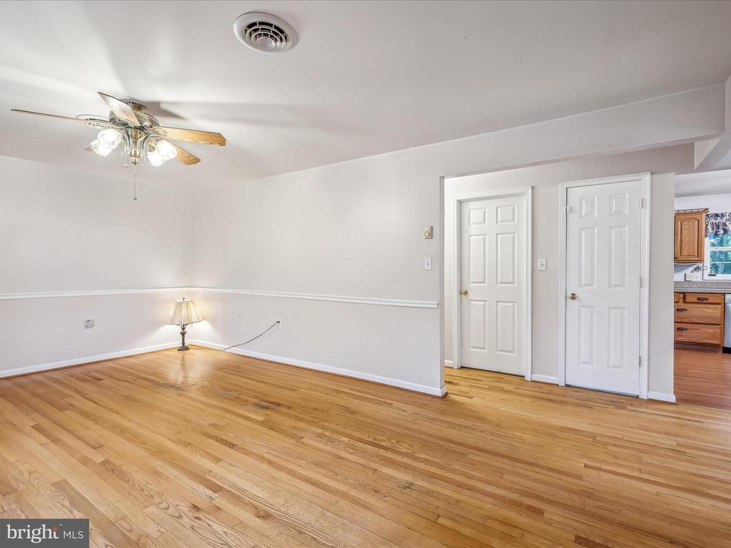295 Rustic Tavern Rd