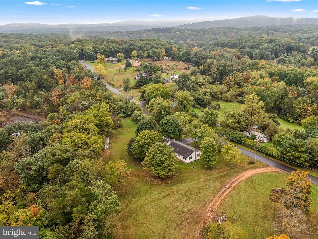 295 Rustic Tavern Rd