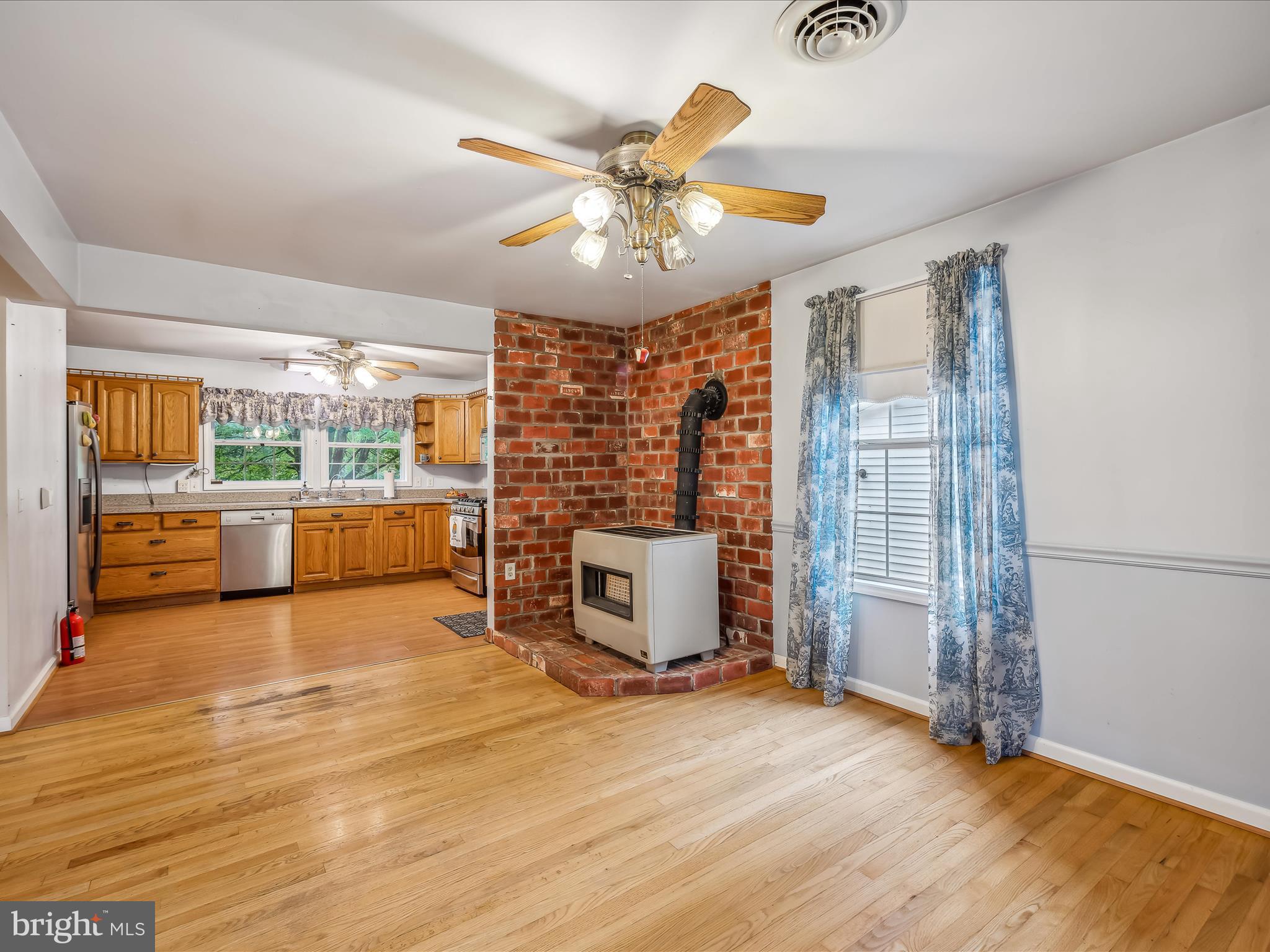 295 Rustic Tavern Rd