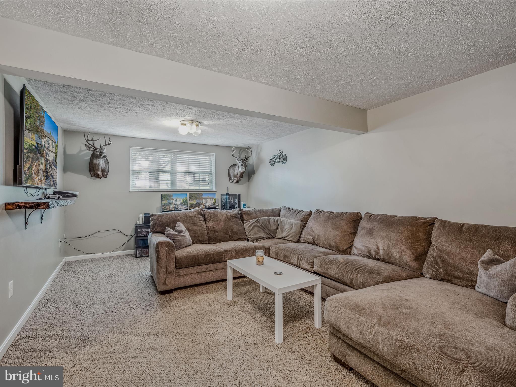 102 Artisan Way