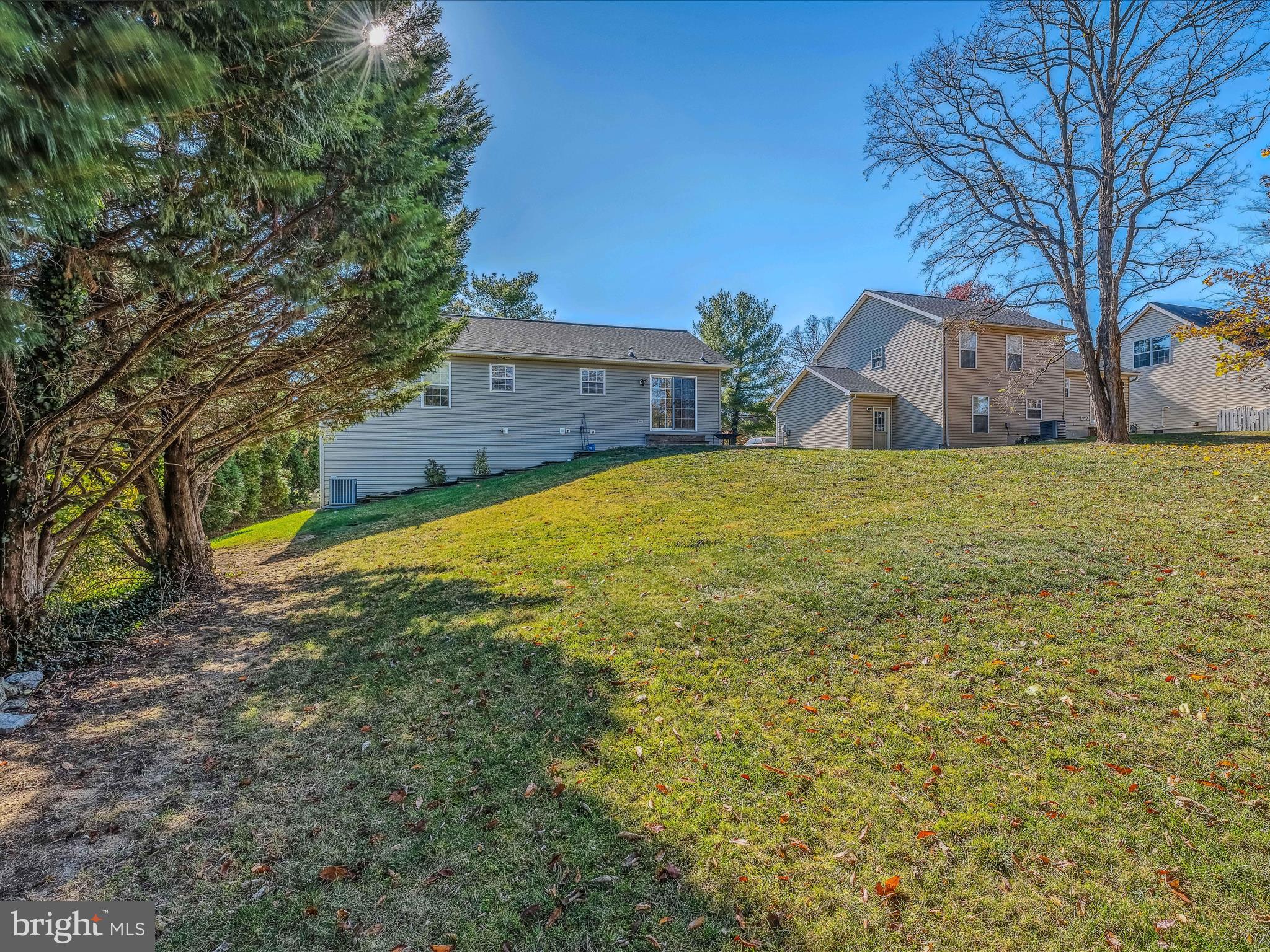 102 Artisan Way