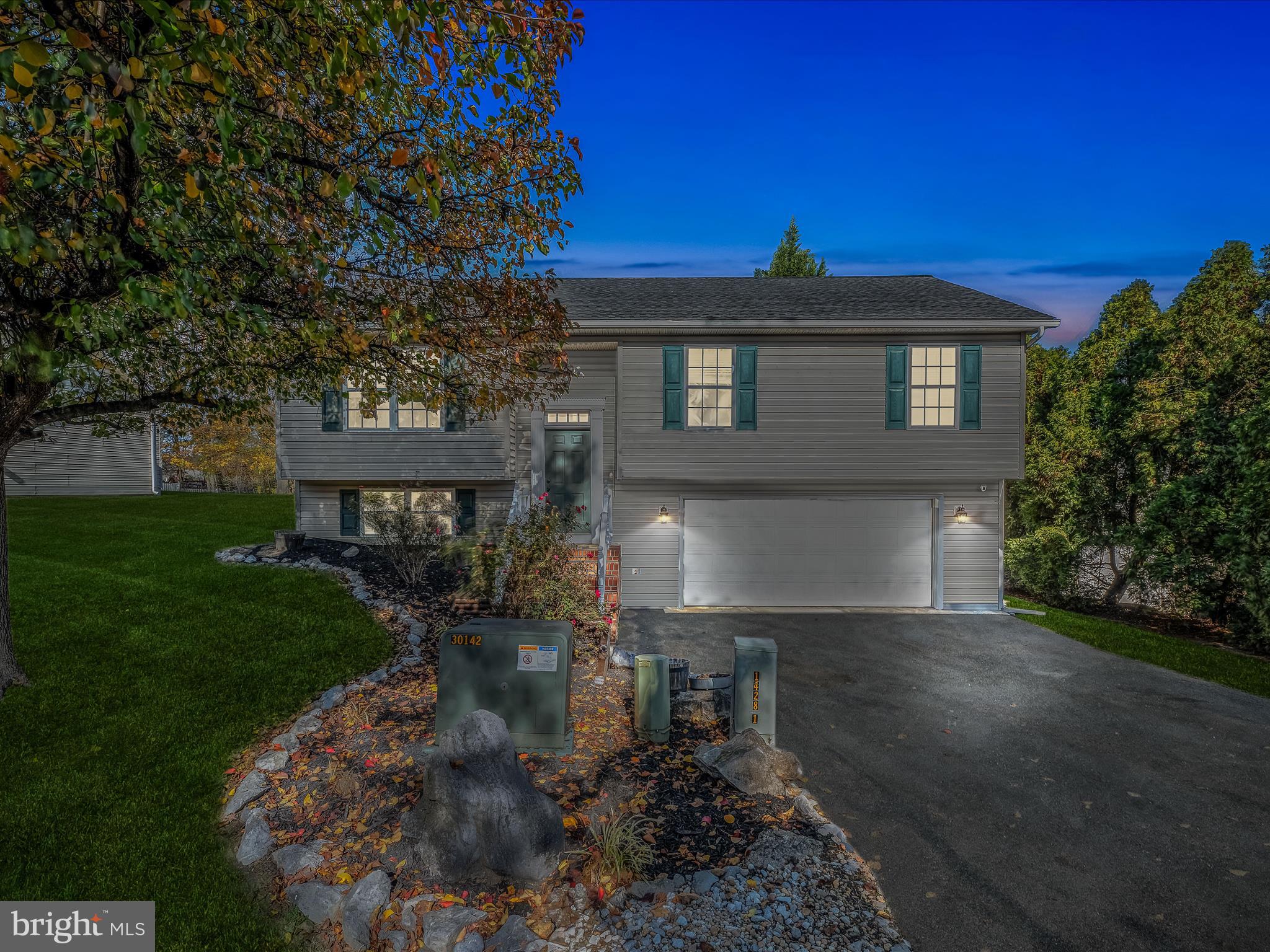102 Artisan Way