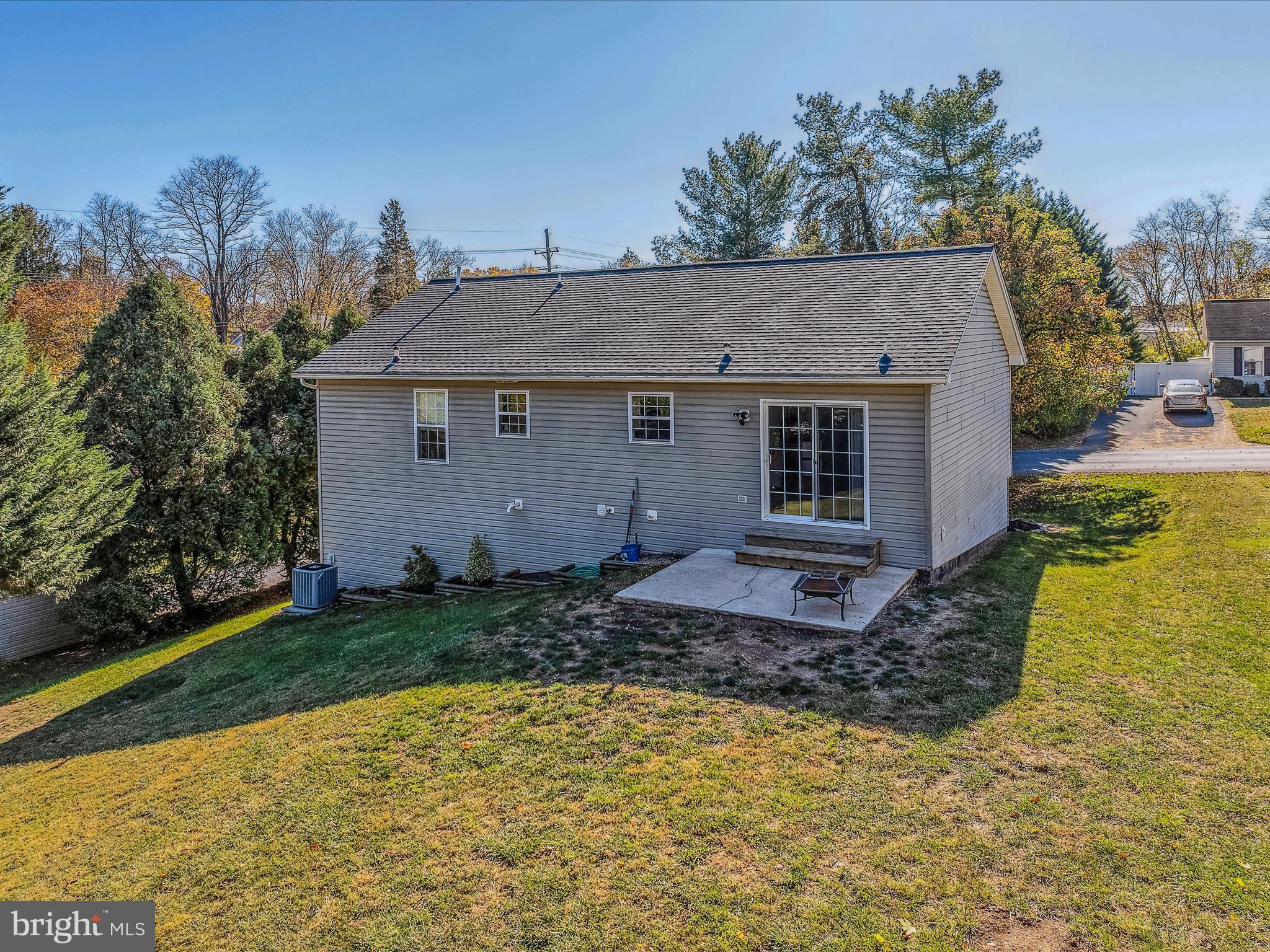 102 Artisan Way