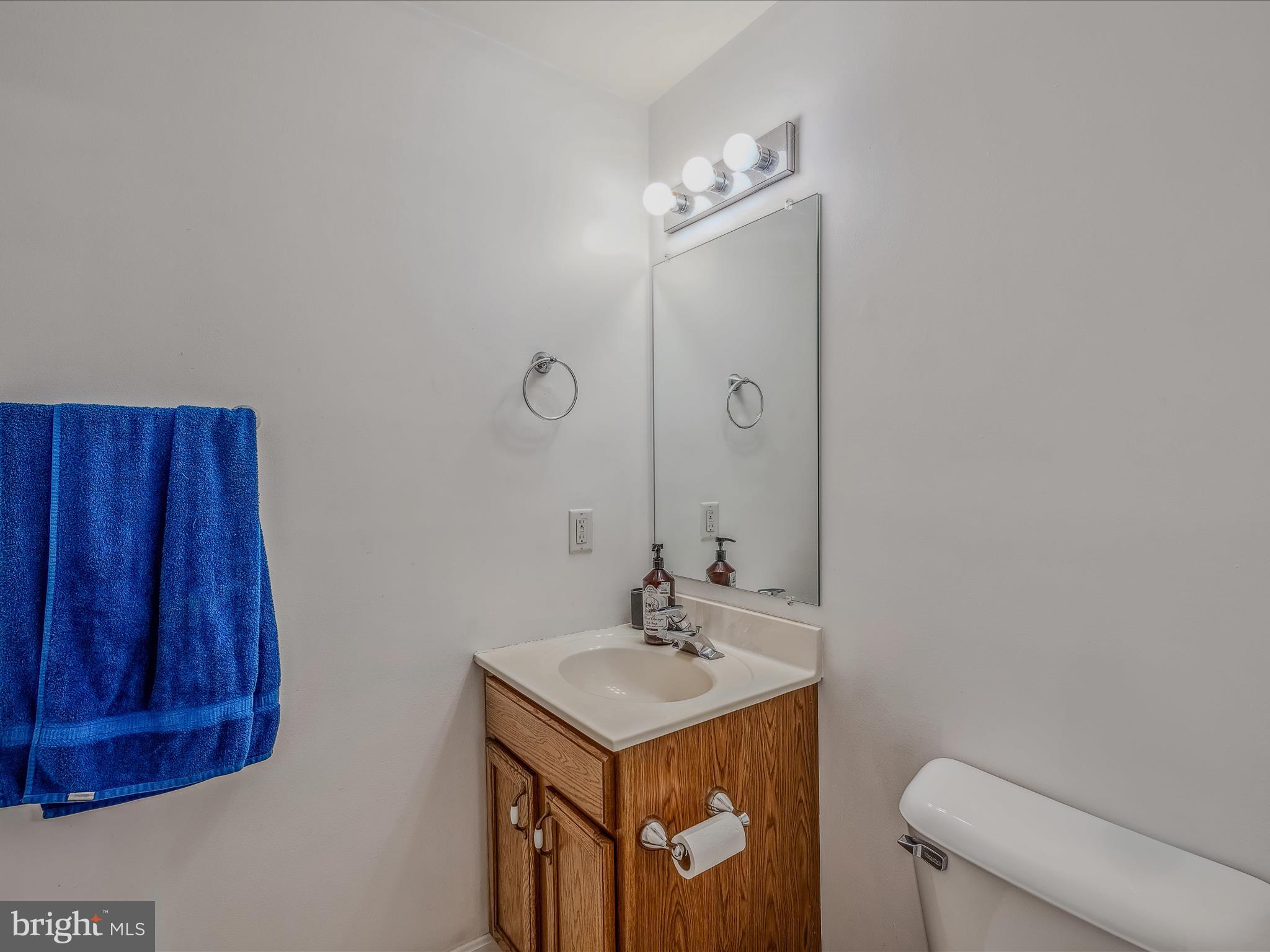 102 Artisan Way